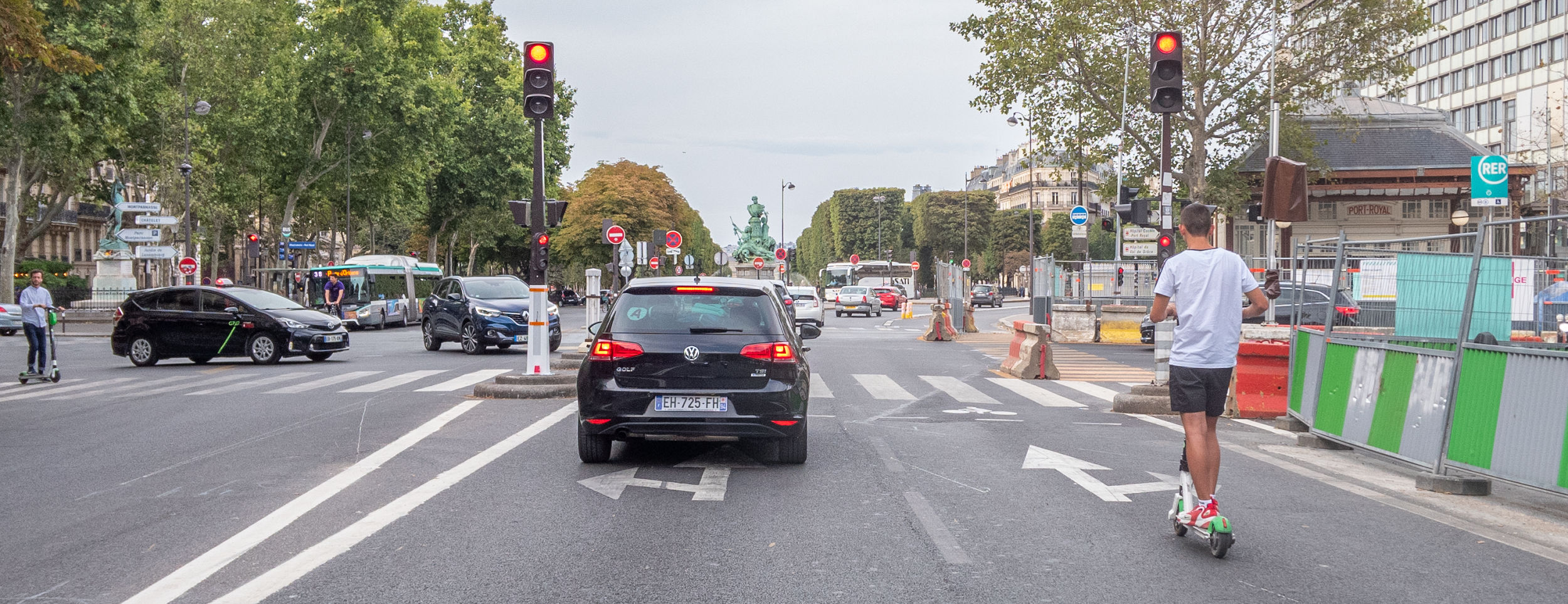 Trotinette éléctrique dans la rue